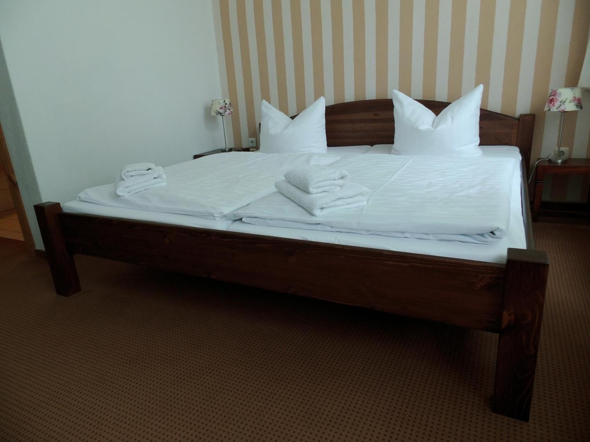 Pension & Restaurant "Alte Schule" Kluis Room photo